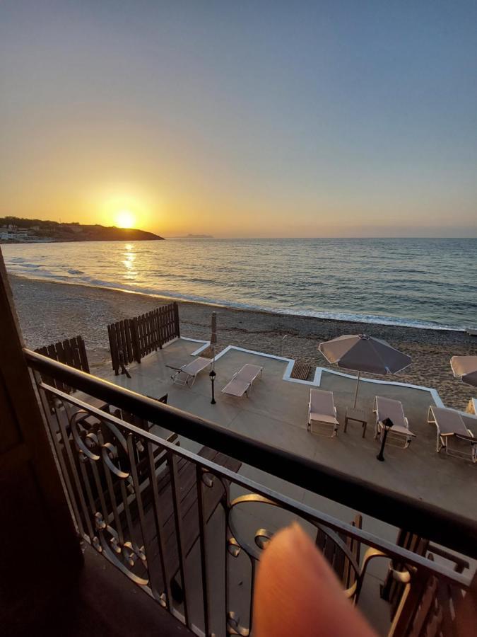 Volakas Beachfront Suites Rethymno Exterior foto